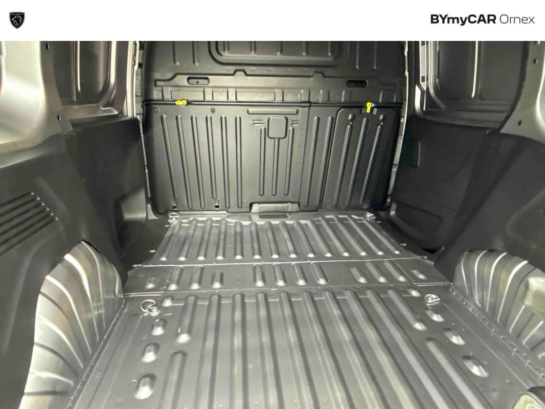 Peugeot Partner - Photo 12