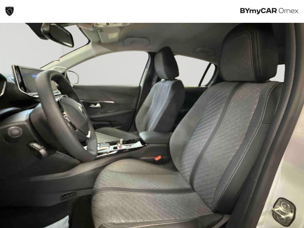 Peugeot 208 - Photo 11