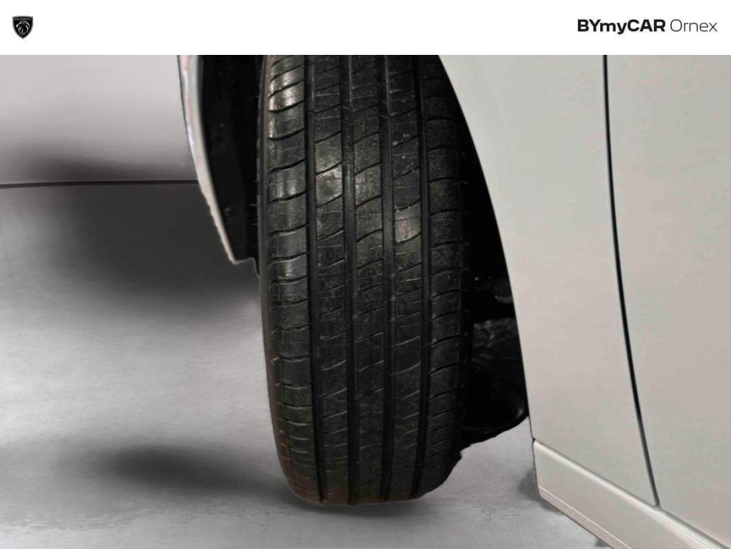 Peugeot 208 - Photo 13