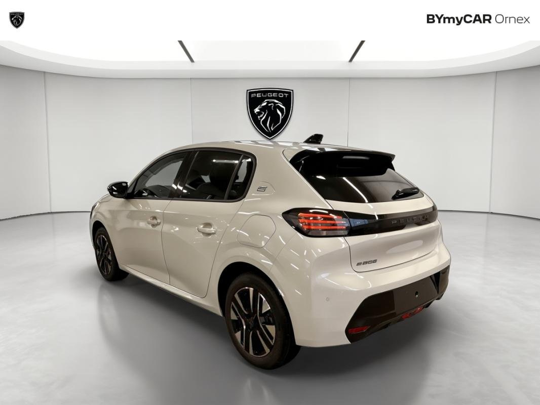 Peugeot 208 - Photo 3