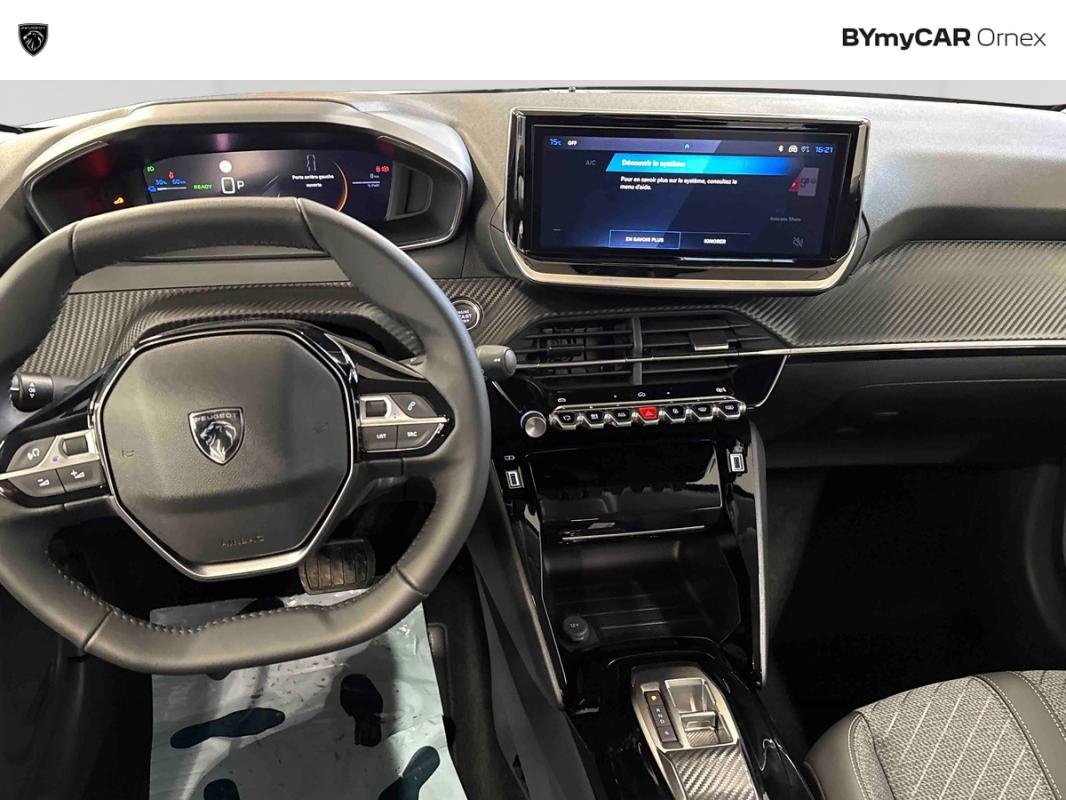 Peugeot 208 - Photo 9
