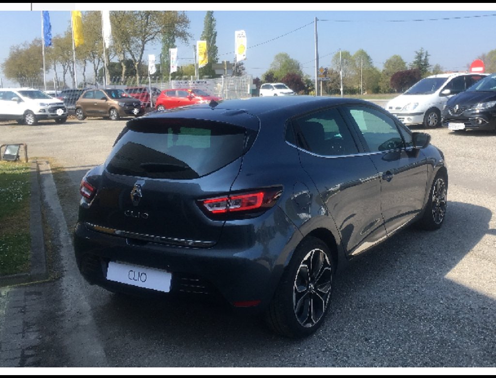 Renault Clio - Photo 3