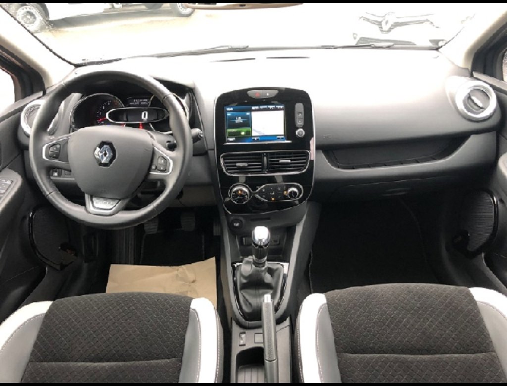 Renault Clio - Photo 4