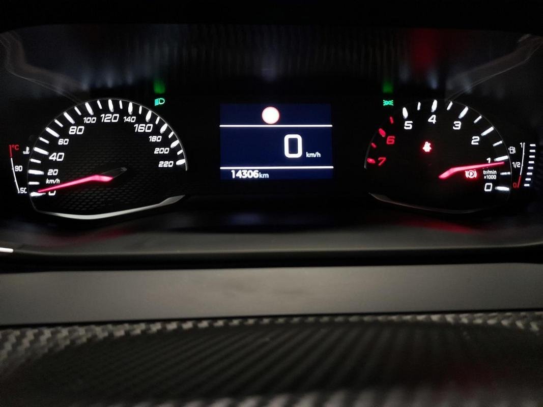 Peugeot 208 - Photo 14