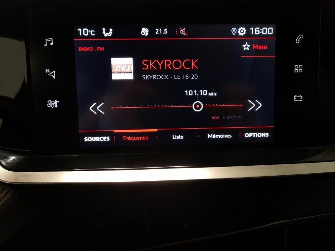 Peugeot 208 - Photo 15