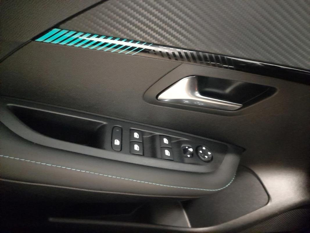 Peugeot 208 - Photo 17