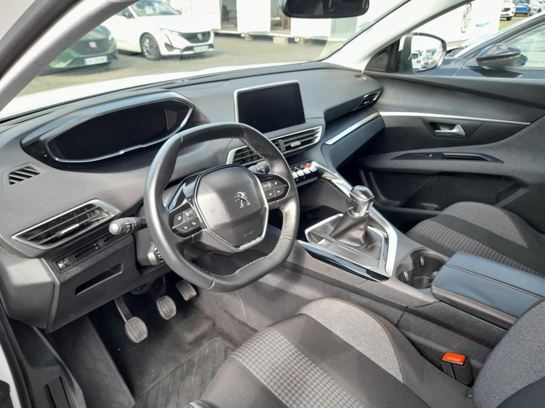 Peugeot 5008 - Photo 12