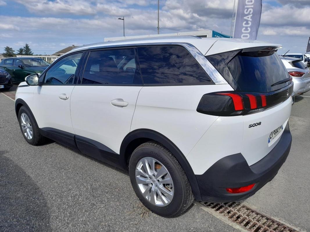 Peugeot 5008 - Photo 3