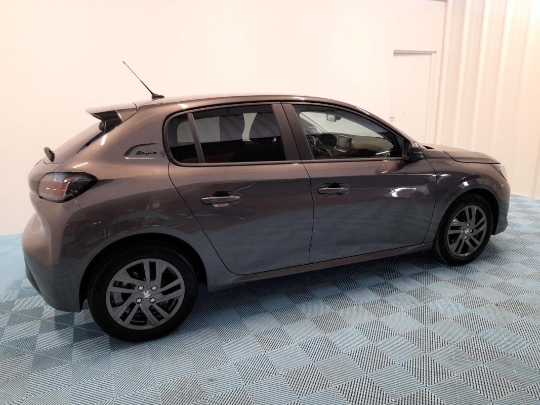 Peugeot 208 - Photo 4