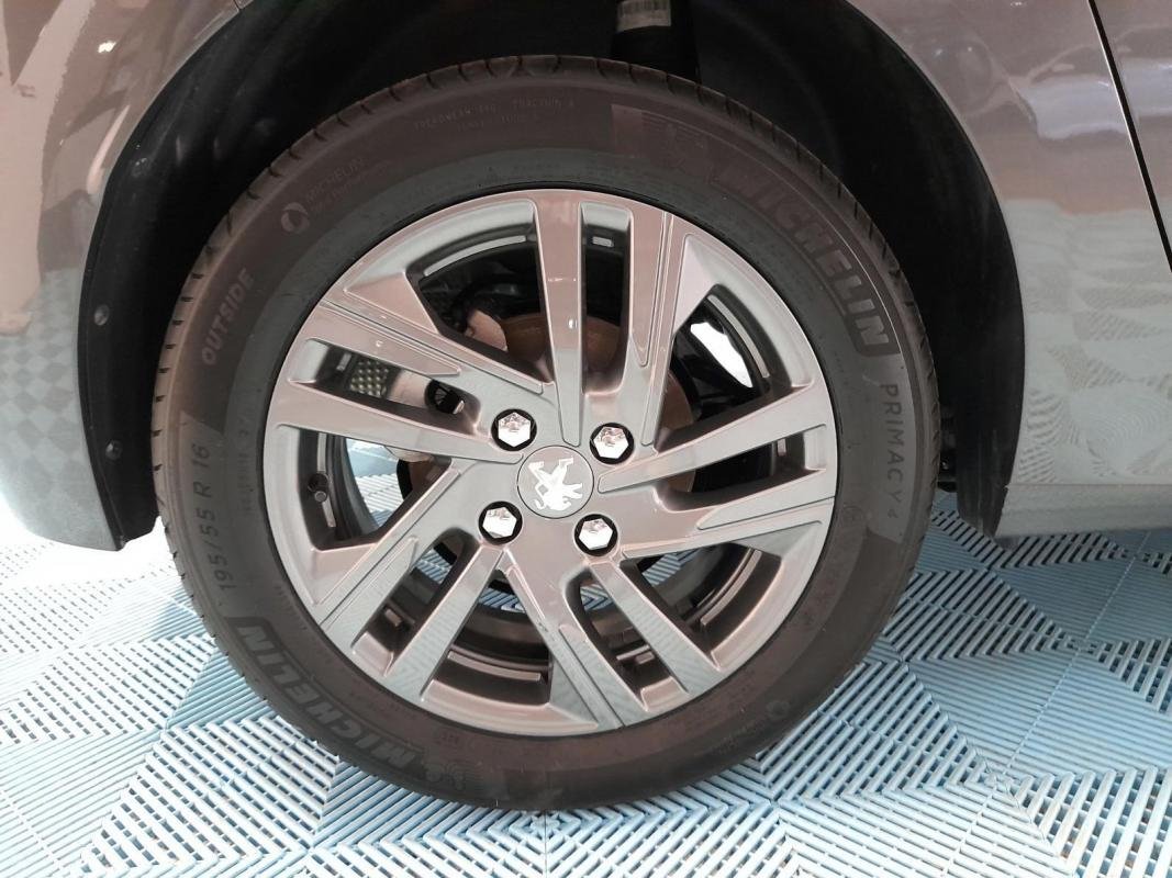 Peugeot 208 - Photo 6