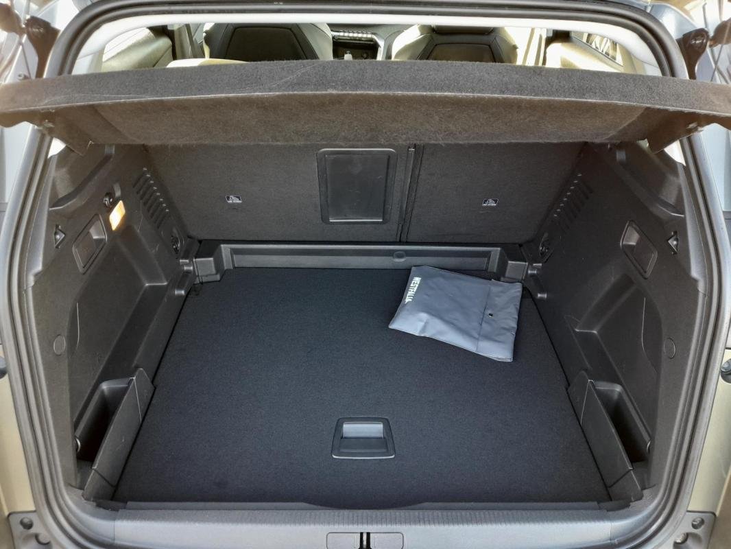 Peugeot 3008 - Photo 11