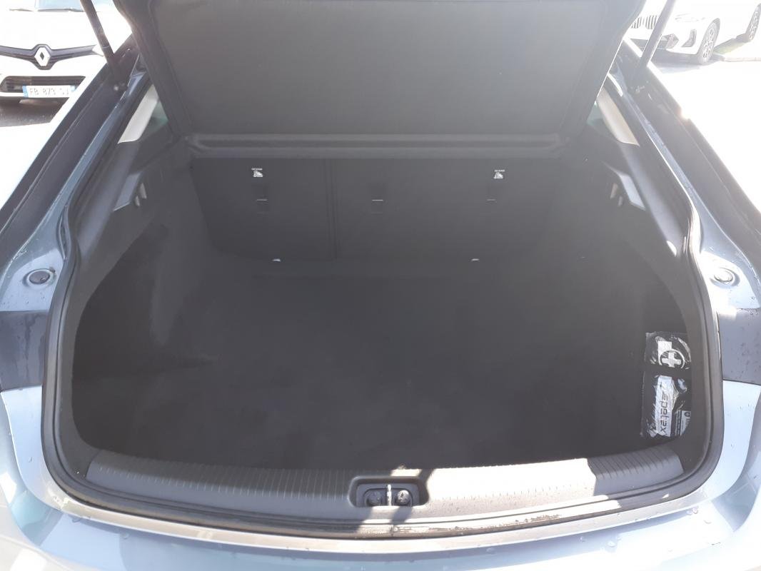 Opel Insignia - Photo 17