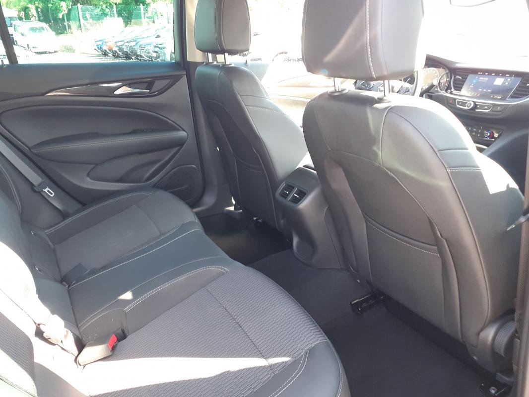 Opel Insignia - Photo 28