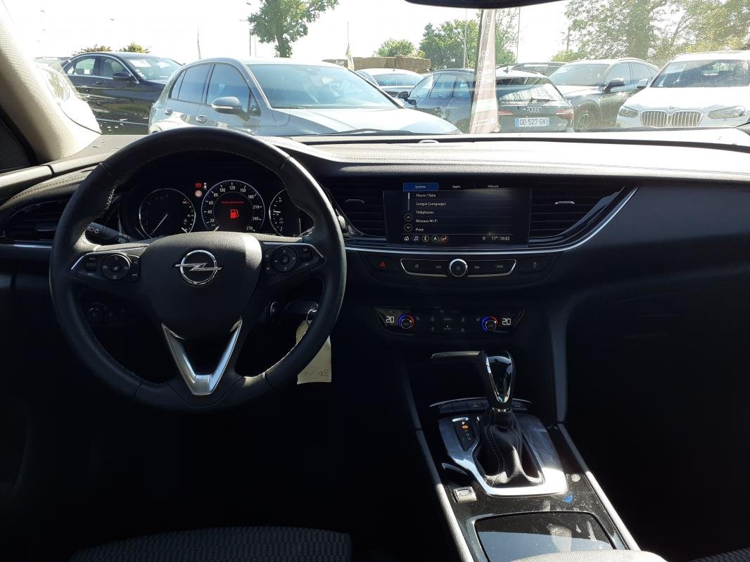 Opel Insignia - Photo 4