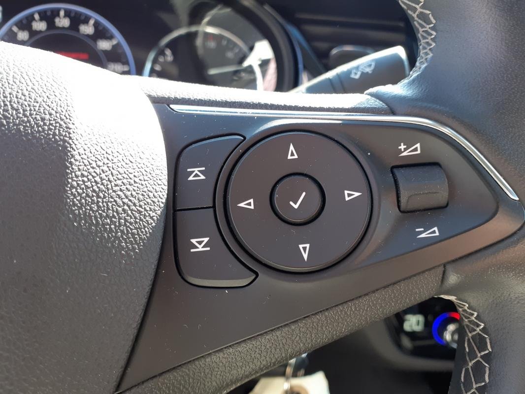 Opel Insignia - Photo 7