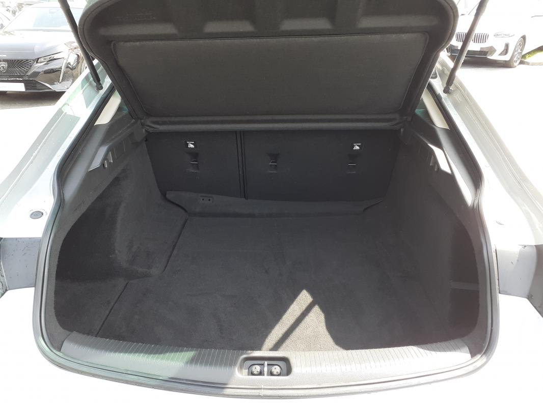 Opel Insignia - Photo 17