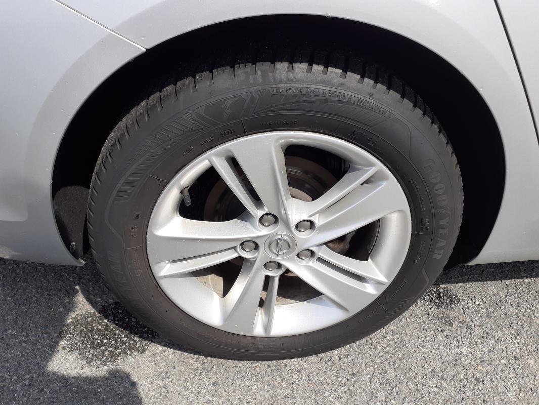 Opel Insignia - Photo 23