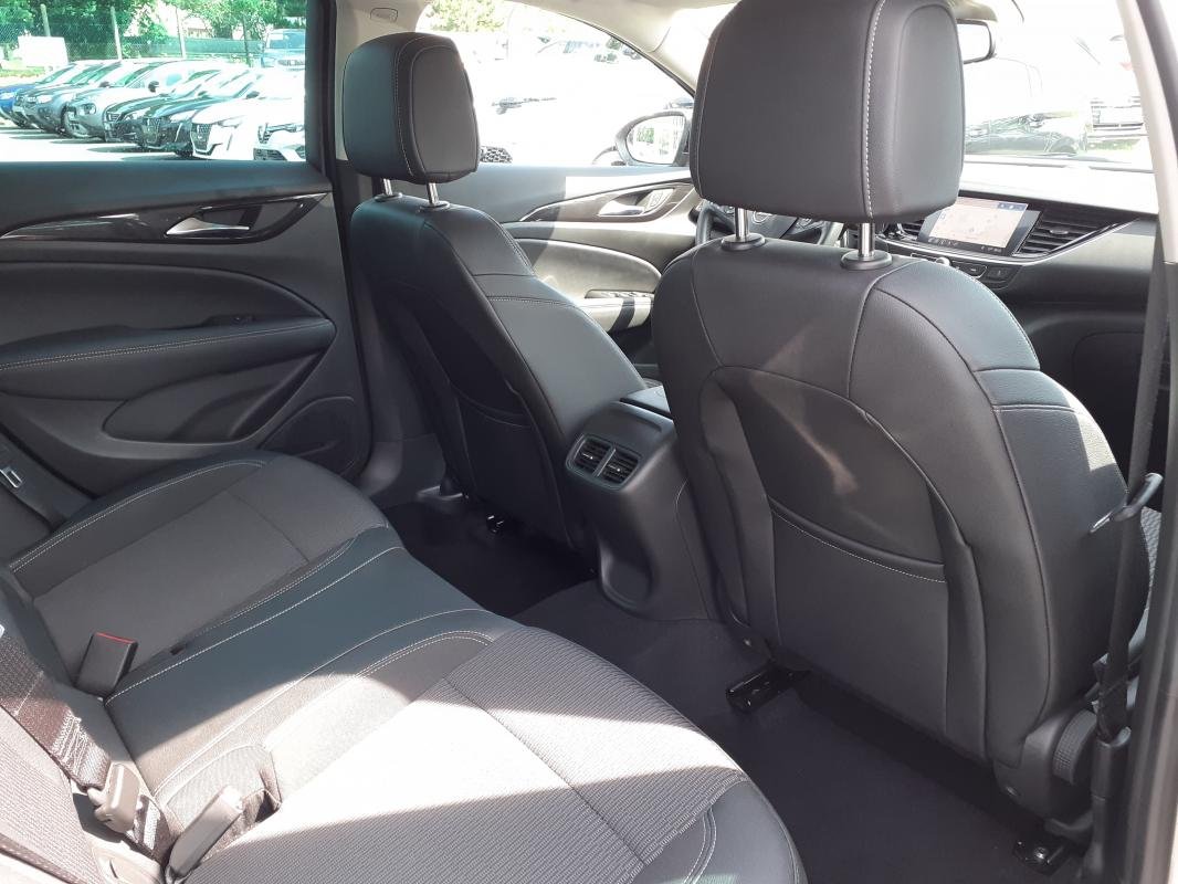 Opel Insignia - Photo 28