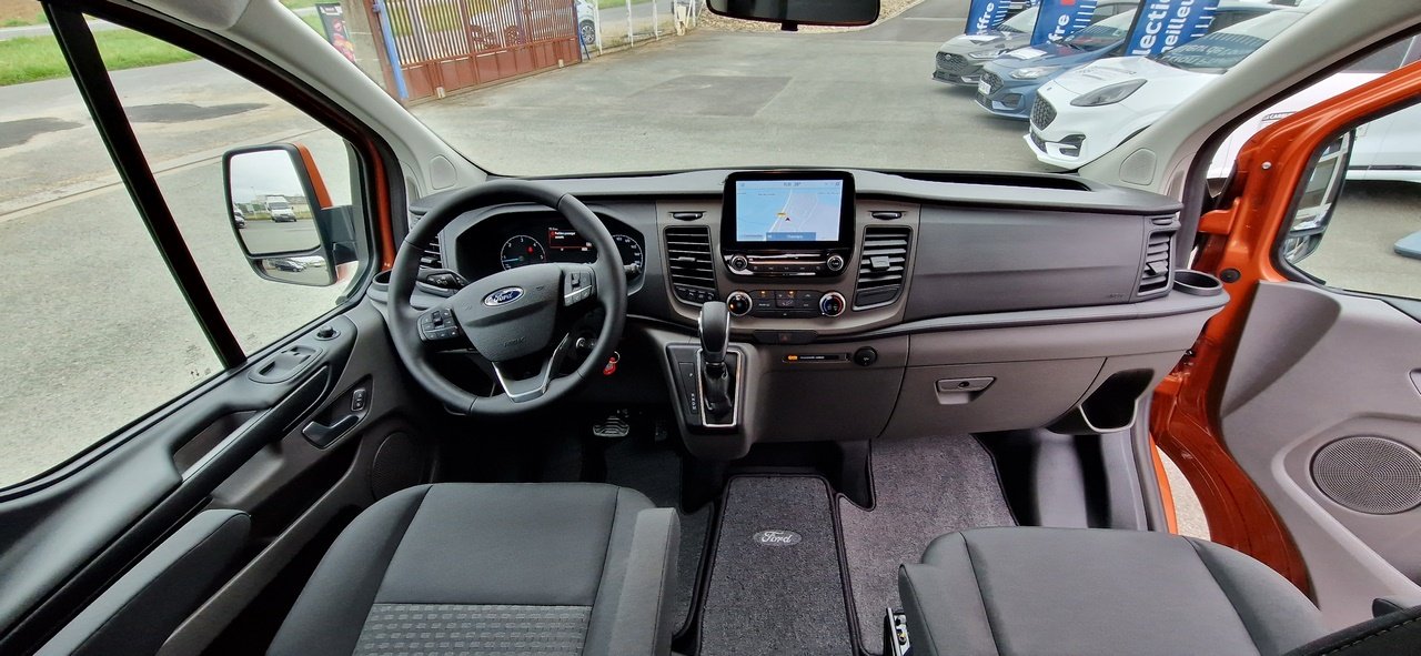 Ford Transit - Photo 6