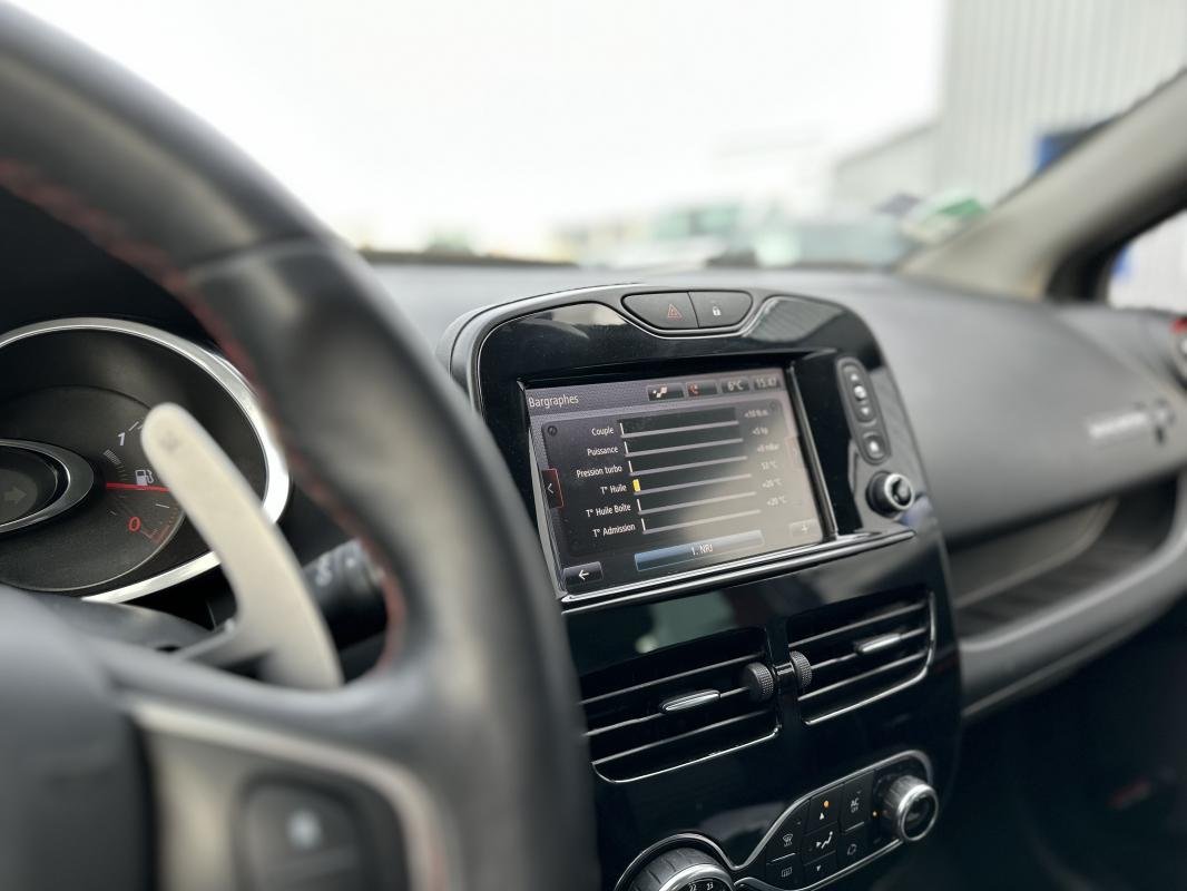 Renault Clio - Photo 21