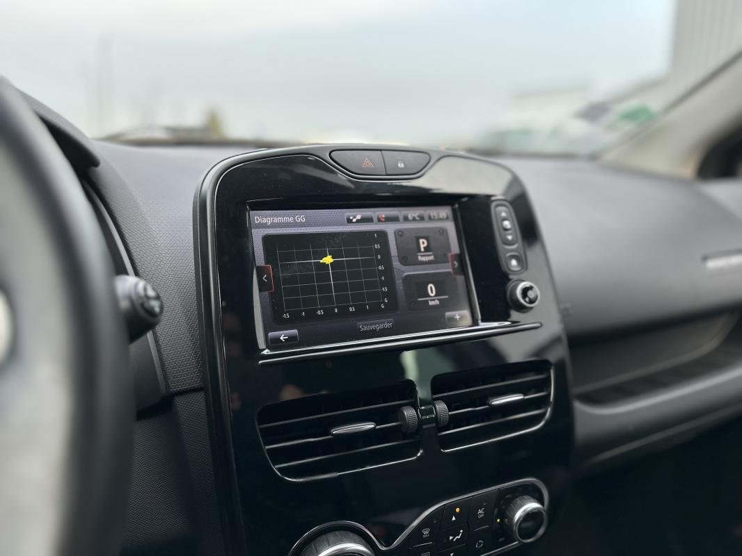Renault Clio - Photo 32