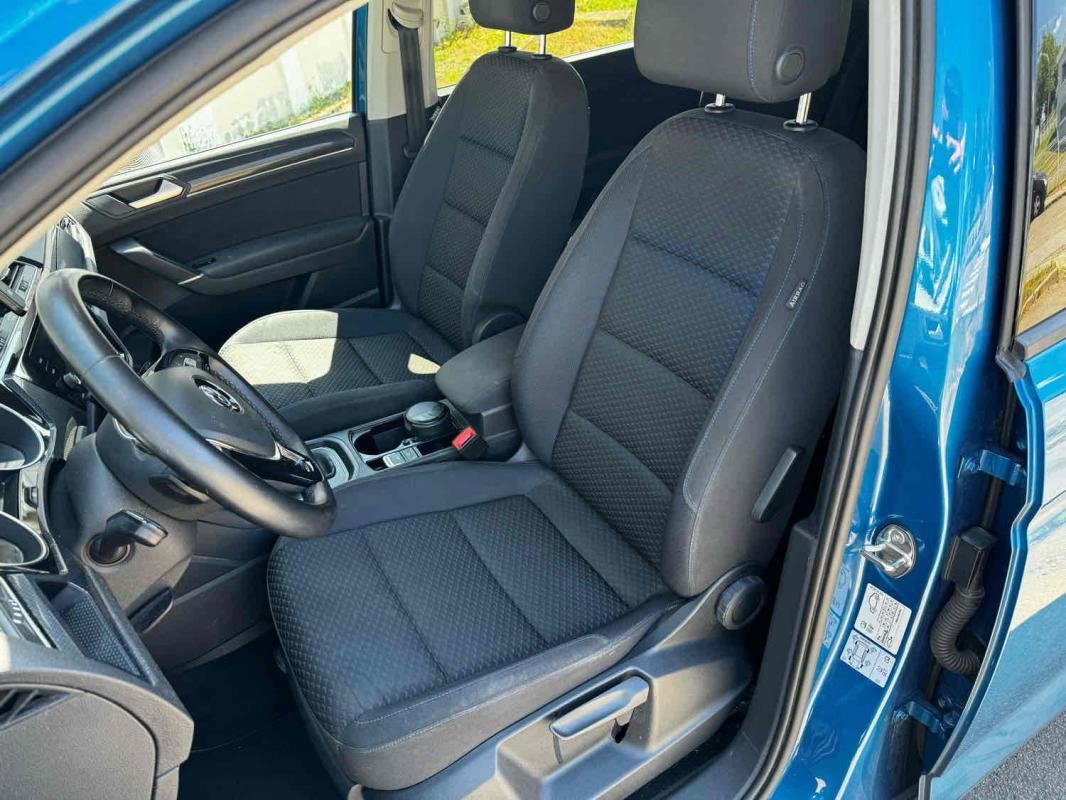 Volkswagen Touran - Photo 11