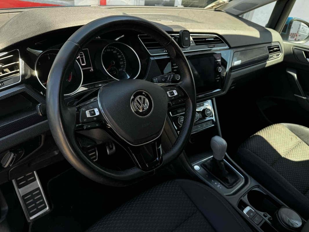 Volkswagen Touran - Photo 20