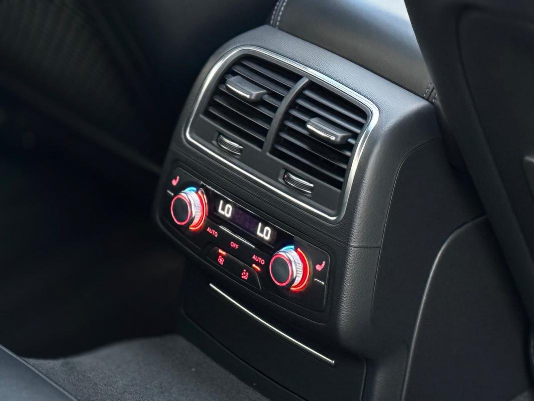 Audi RS6 - Photo 19