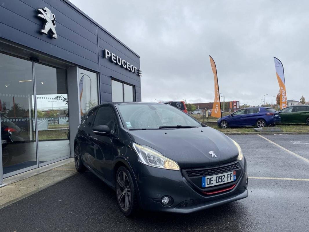 Peugeot 208 - Photo 3
