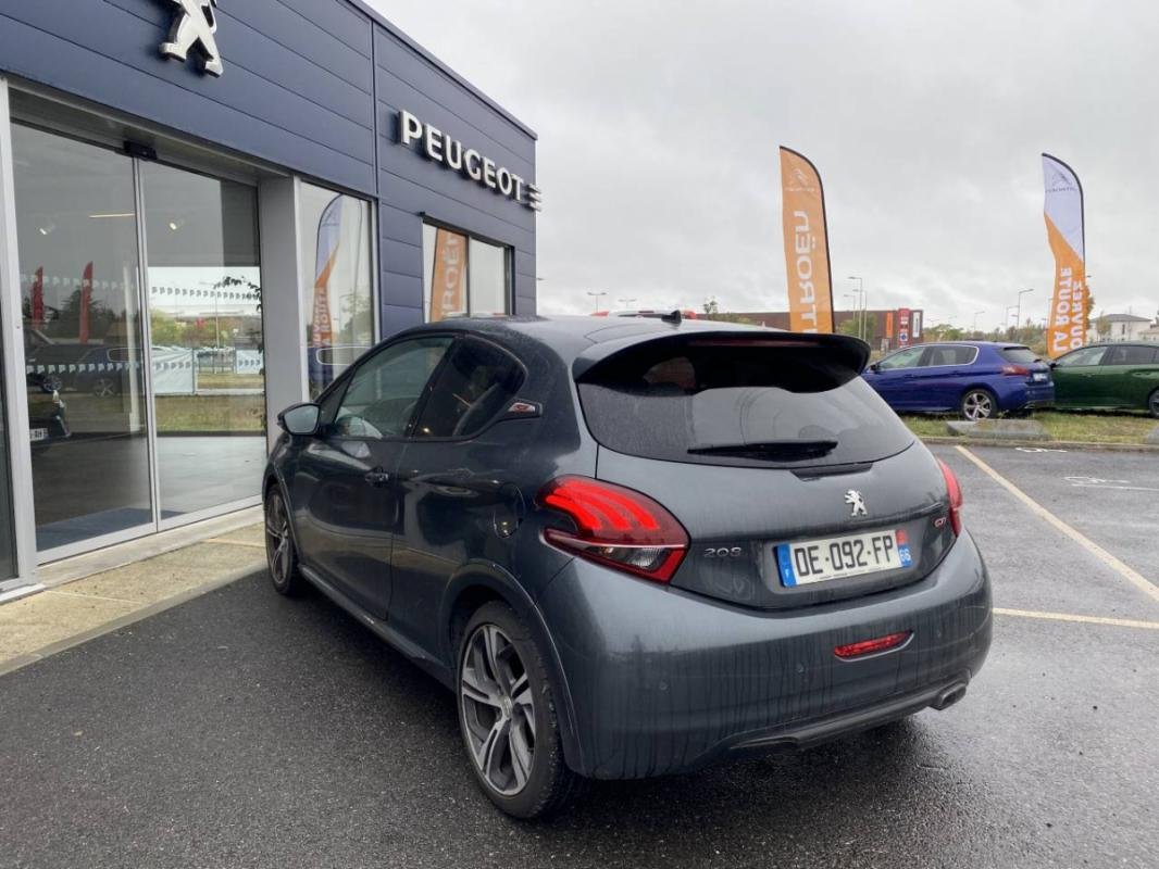 Peugeot 208 - Photo 7