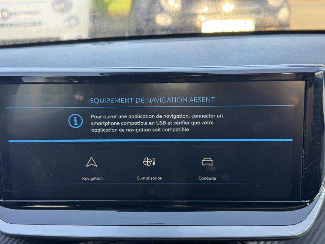Peugeot 208 - Photo 13