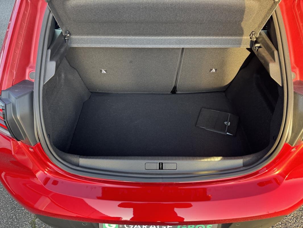 Peugeot 208 - Photo 16