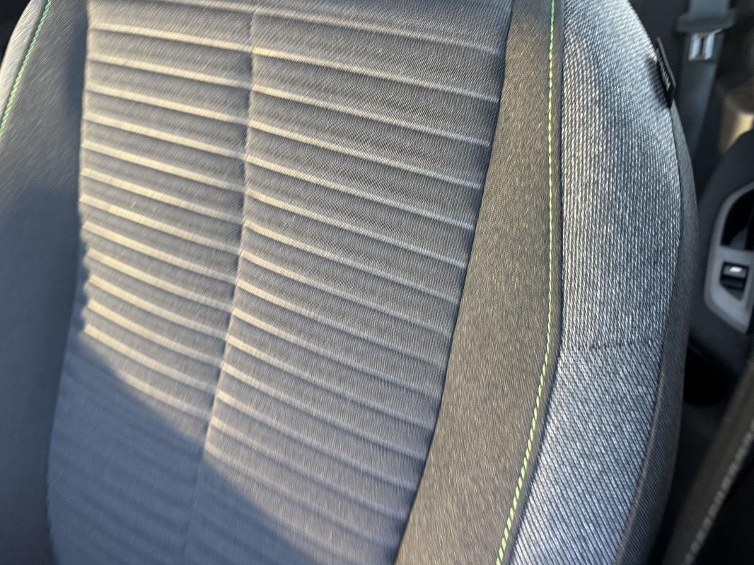 Peugeot 208 - Photo 19