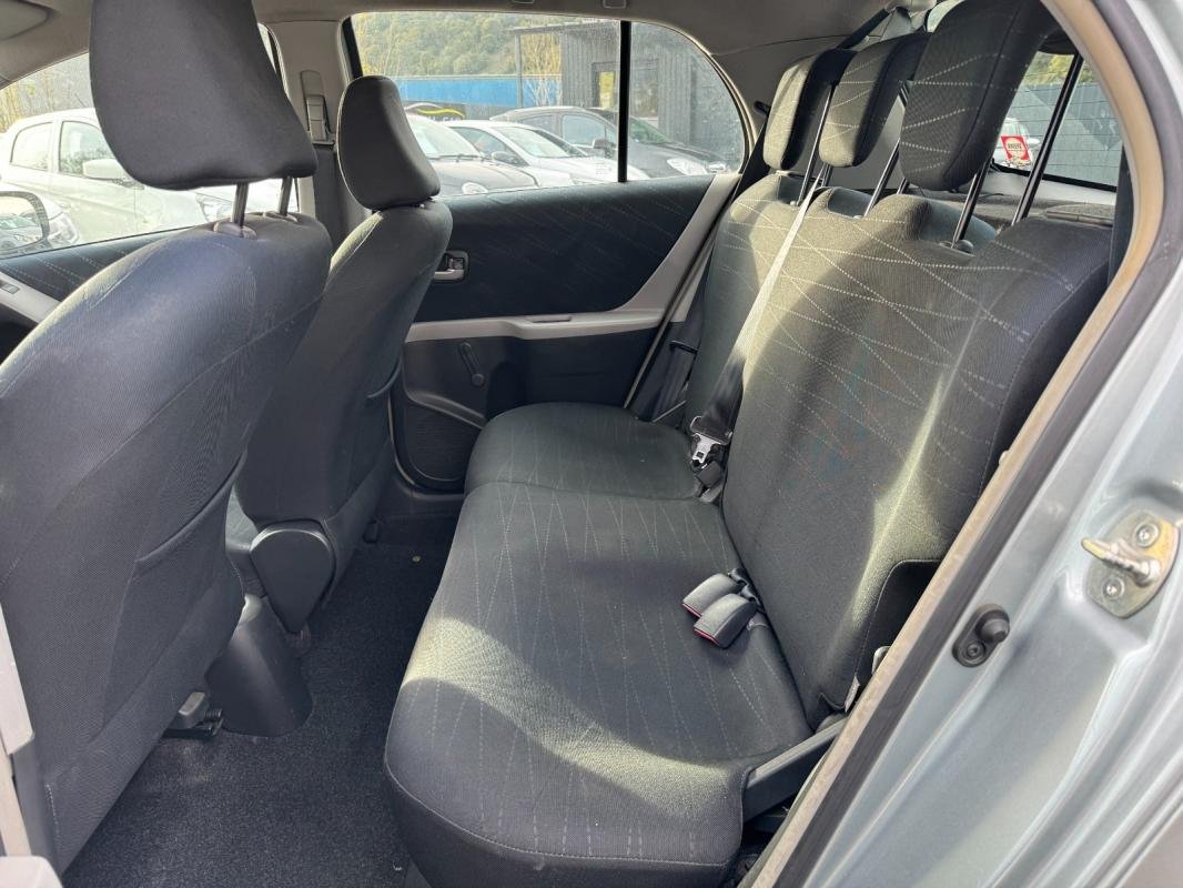 Toyota Yaris - Photo 4