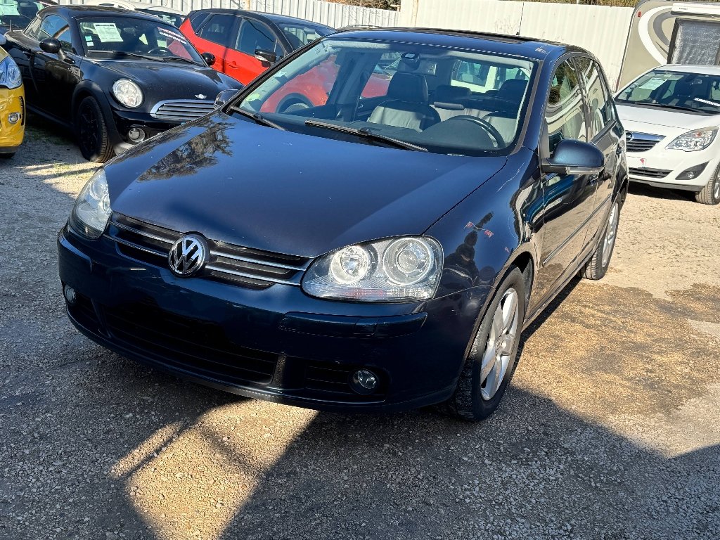 Volkswagen Golf - Photo 1