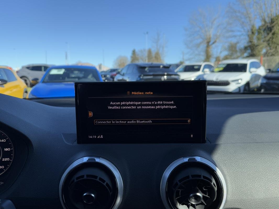 Audi Q2 - Photo 11