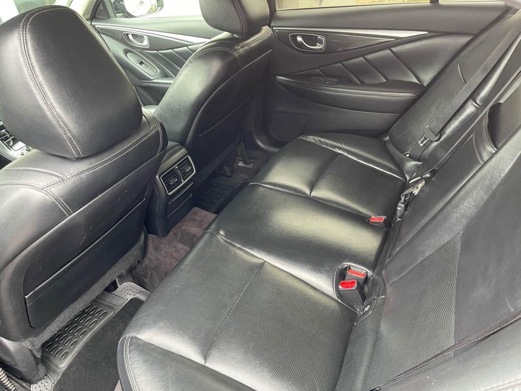 Infiniti Q50 - Photo 12