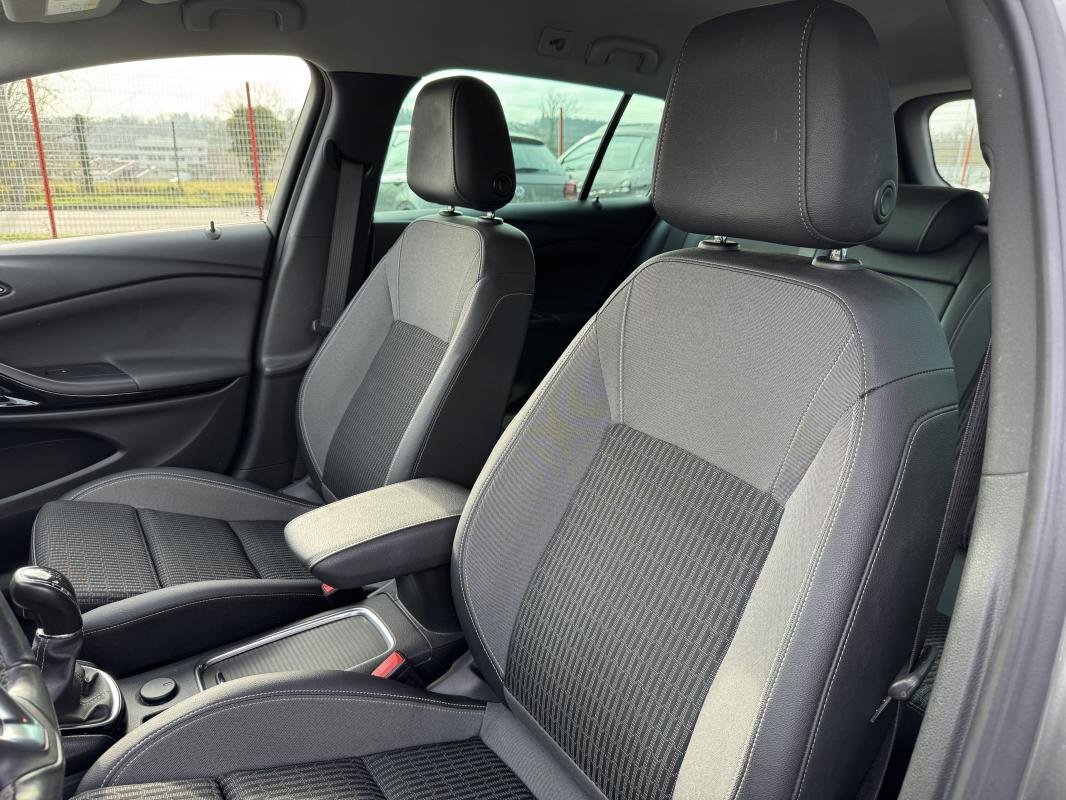 Opel Astra Sports Tourer - Photo 17