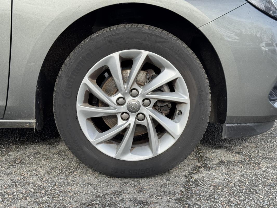 Opel Astra Sports Tourer - Photo 24