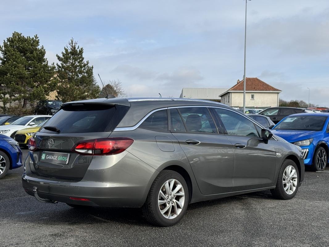 Opel Astra Sports Tourer - Photo 3