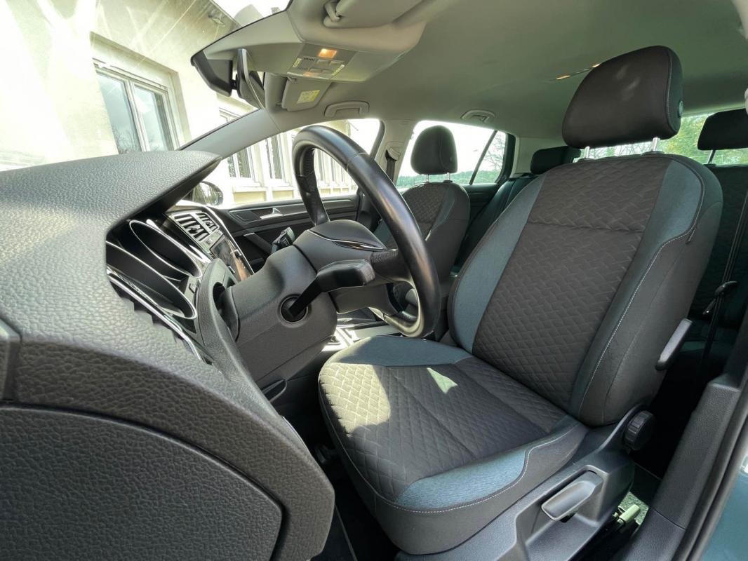 Volkswagen Golf - Photo 9