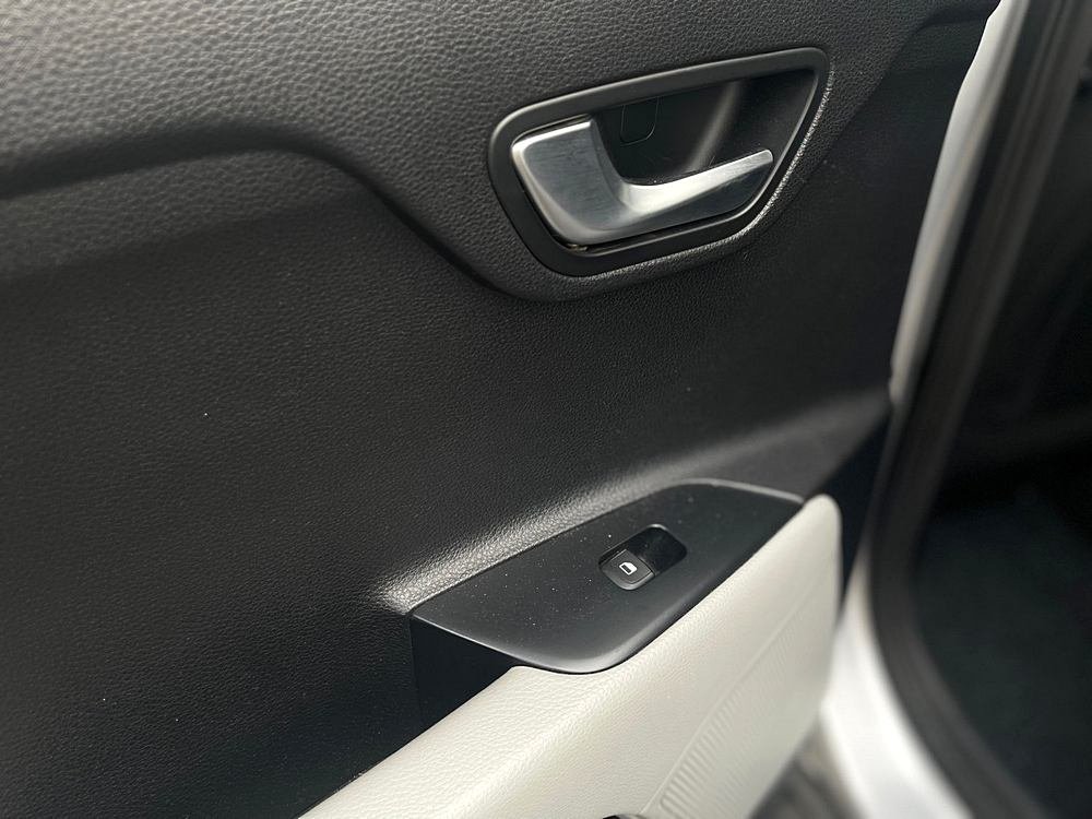 Kia Stonic - Photo 19
