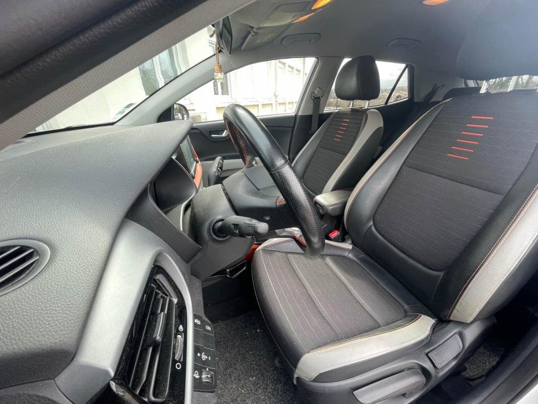 Kia Stonic - Photo 10