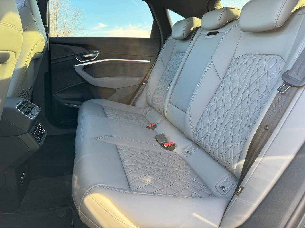 Audi e-tron - Photo 22