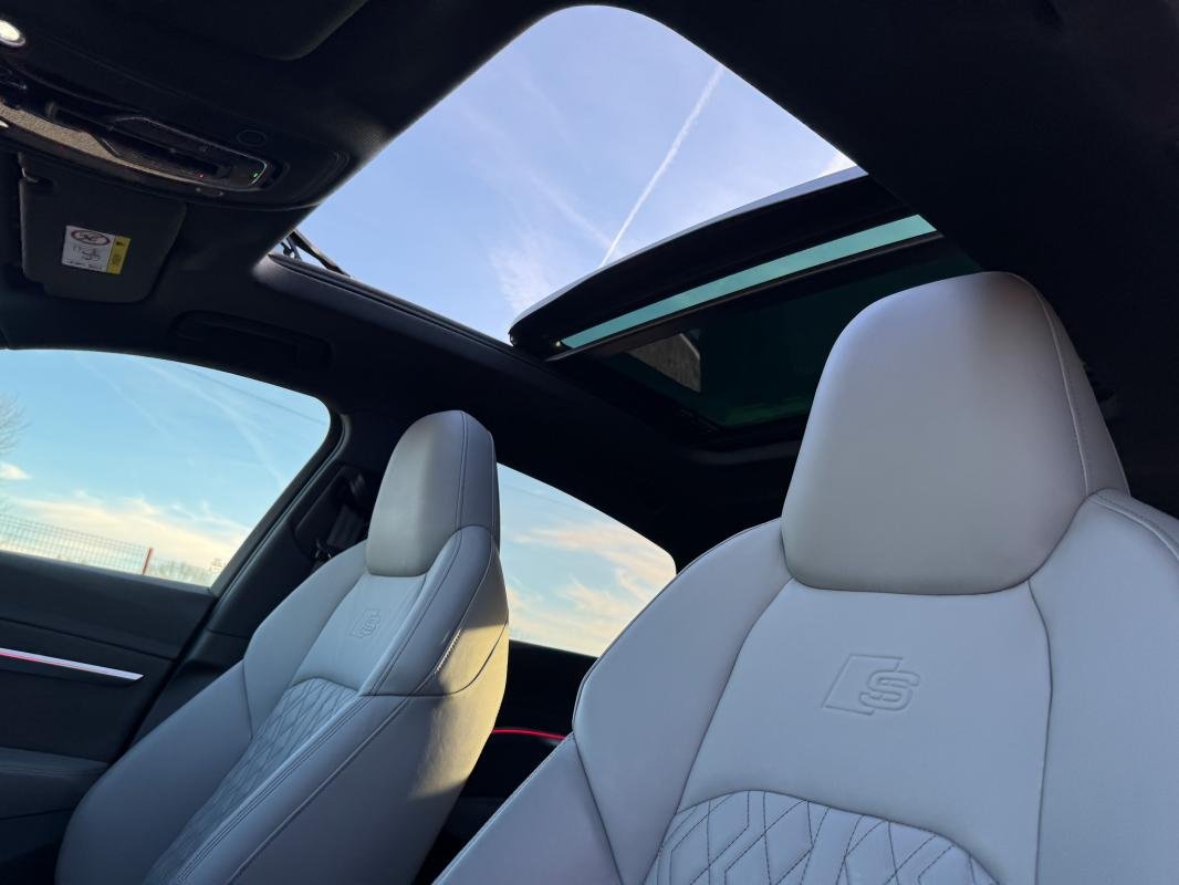Audi e-tron - Photo 32