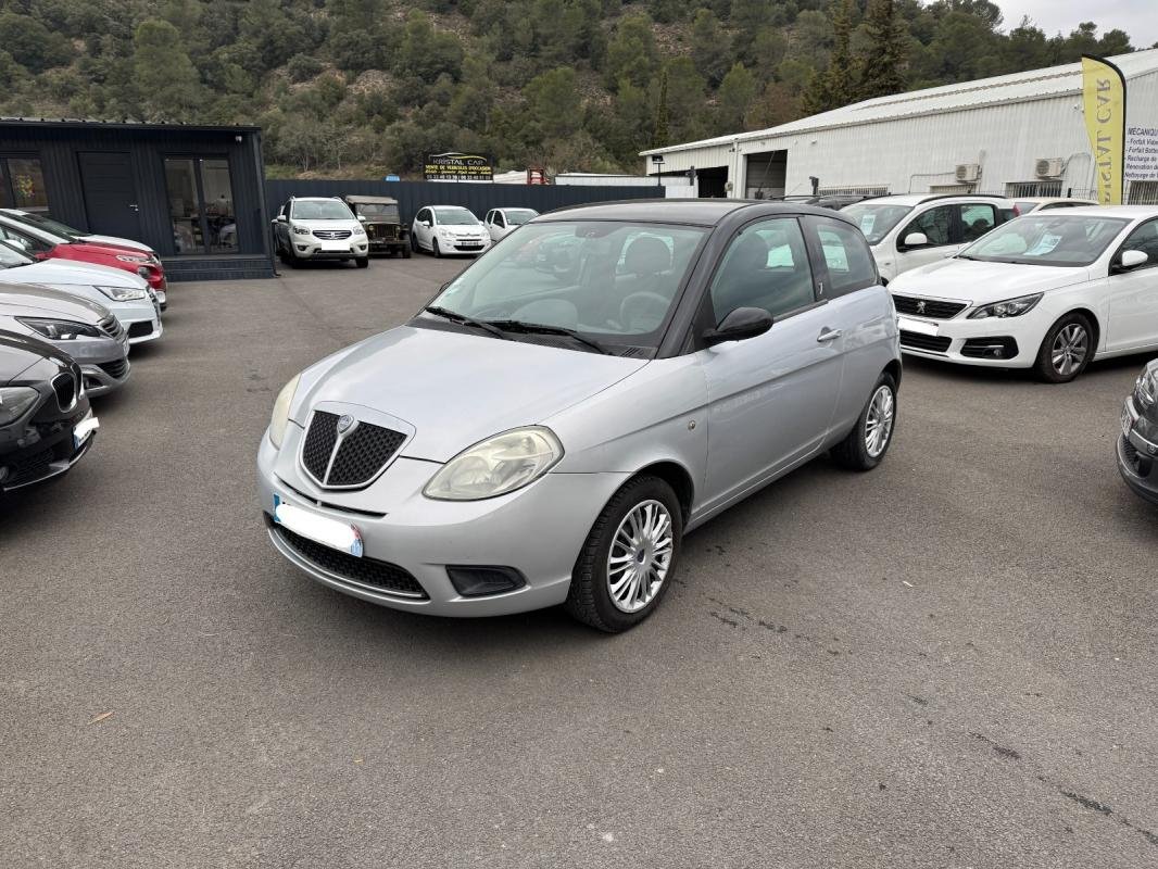 Lancia Ypsilon - Photo 1