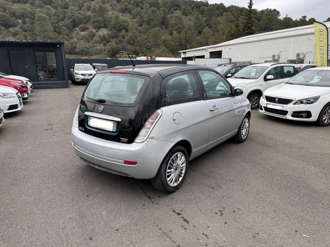 Lancia Ypsilon - Photo 2