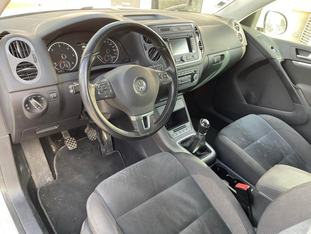 Volkswagen Tiguan - Photo 11