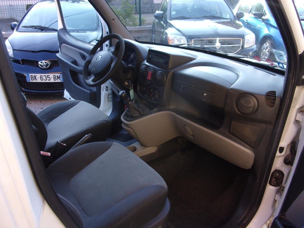 Fiat Doblo - Photo 10