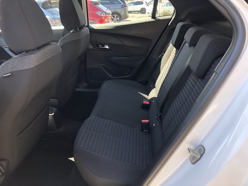Peugeot 2008 - Photo 6